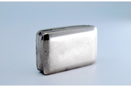 Caixa de Vinagrete em prata e ouro, lisa na tampa e do período Vitoriano.